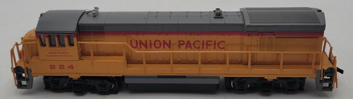 Bachmann 0625 HO Union Pacific GE U36B Diesel Locomotive #824 VG/Box