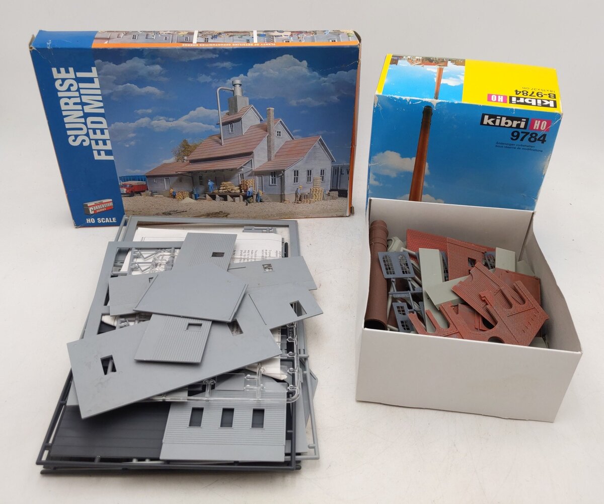 Walthers and Other HO Scale Assorted Building Kits [2] EX/Box