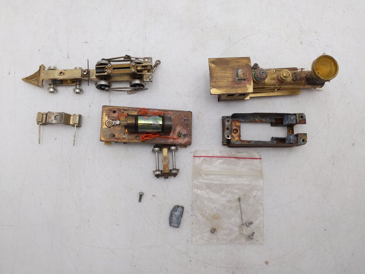 Far East Dist. 4402 HOn3 Brass 4-4-0 Steam Locomotive & Tender -Unpainted VG/Box