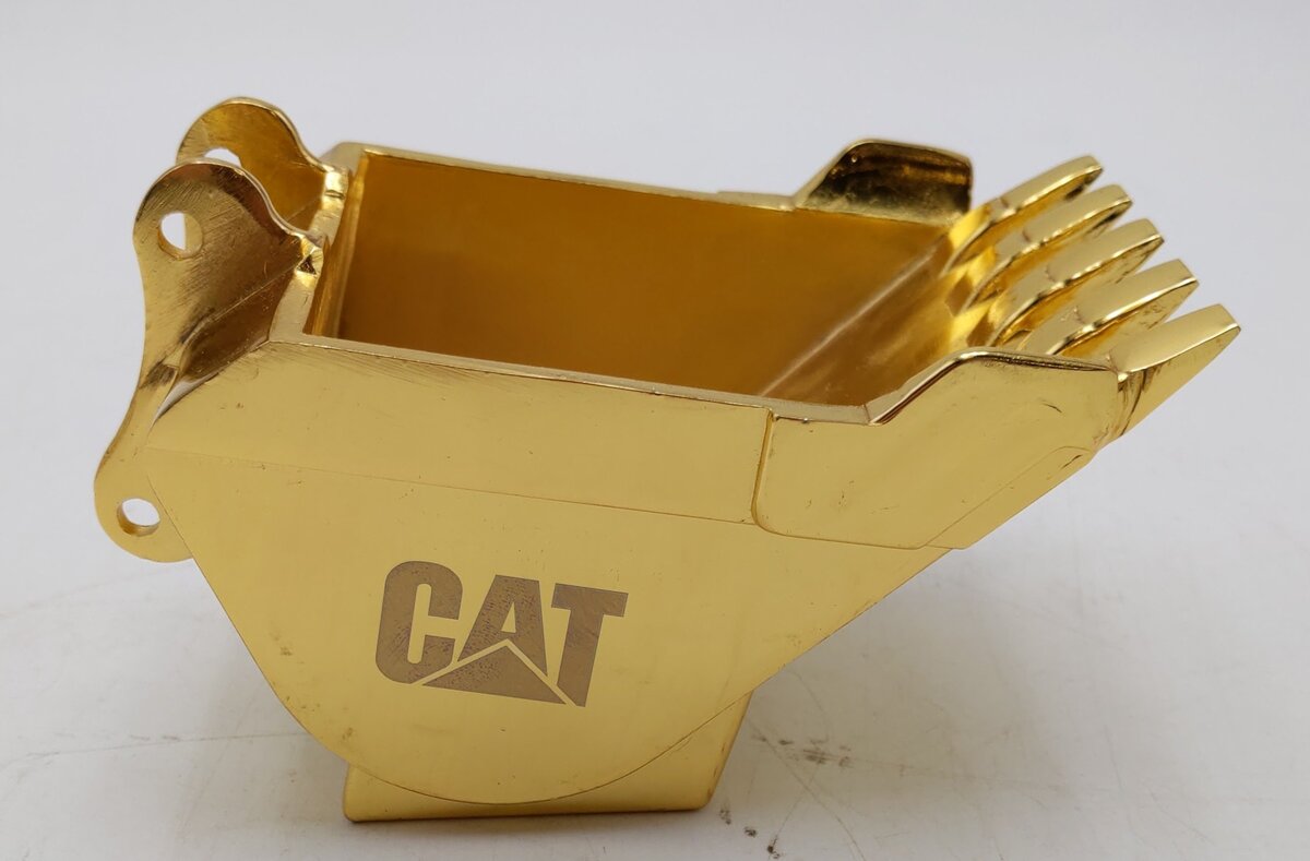Unknown Manufacturer 1:12 Scale CAT Bucket Model Desk Display EX/Box