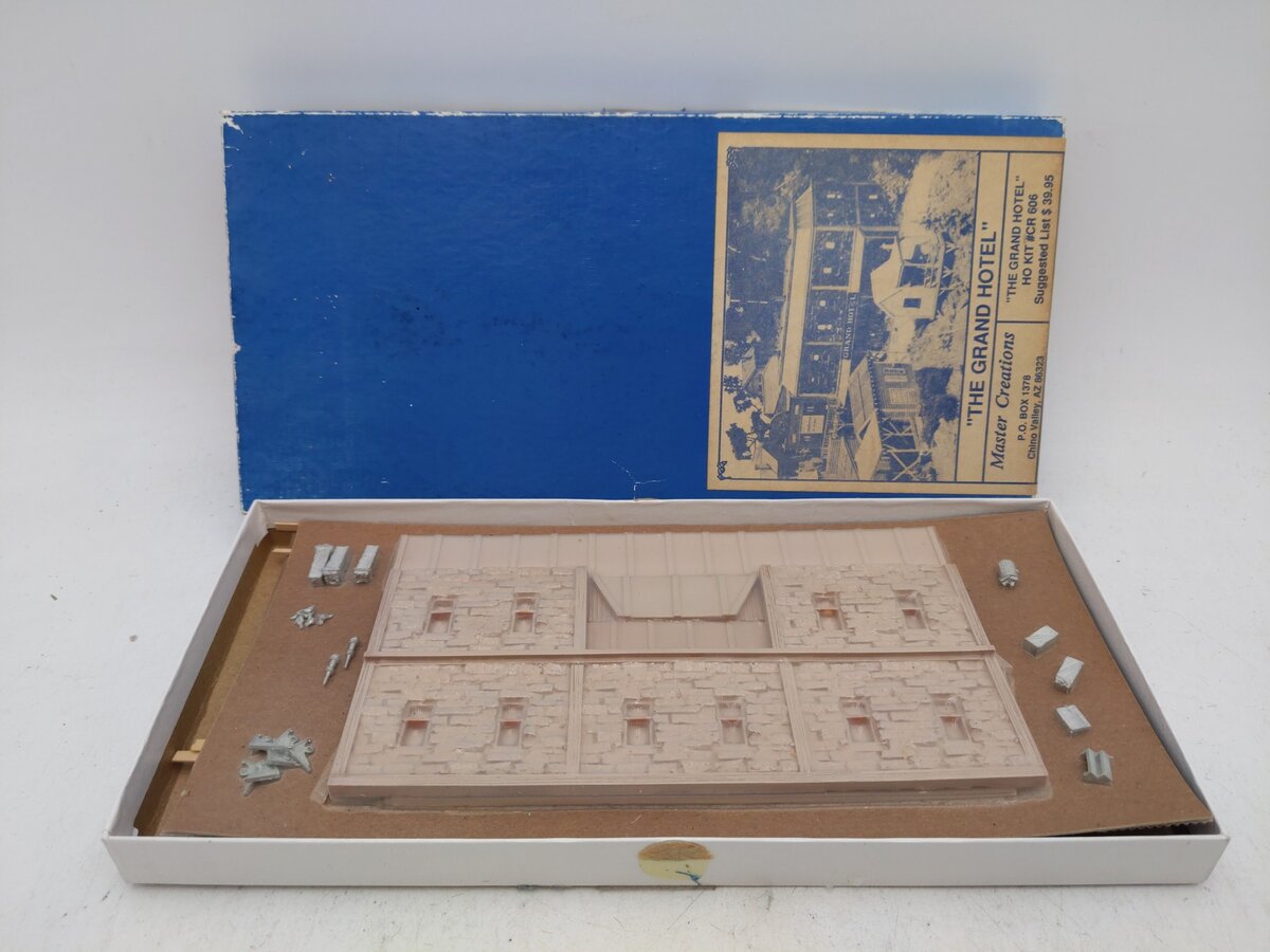 Master Creations CR606 HO The Grand Hotel Building Kit EX/Box