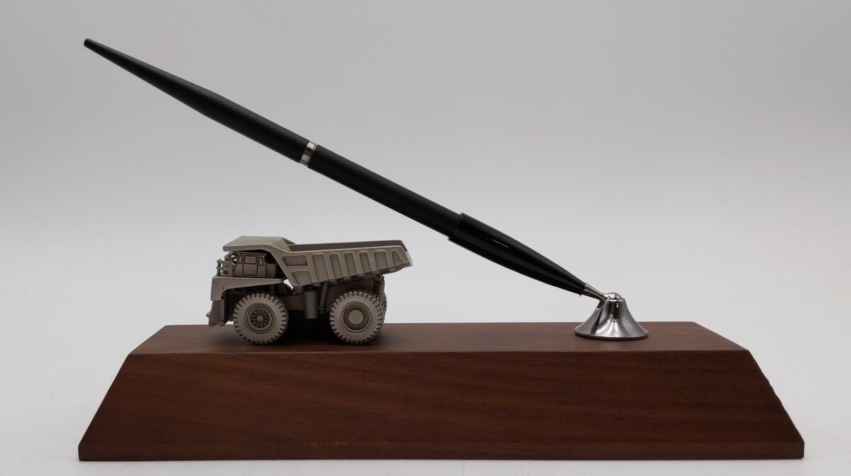 Precision Pewter-Craft 1:100 Pewter 830E Haulpak Desk Pen & Display JHM CO. EX/Box