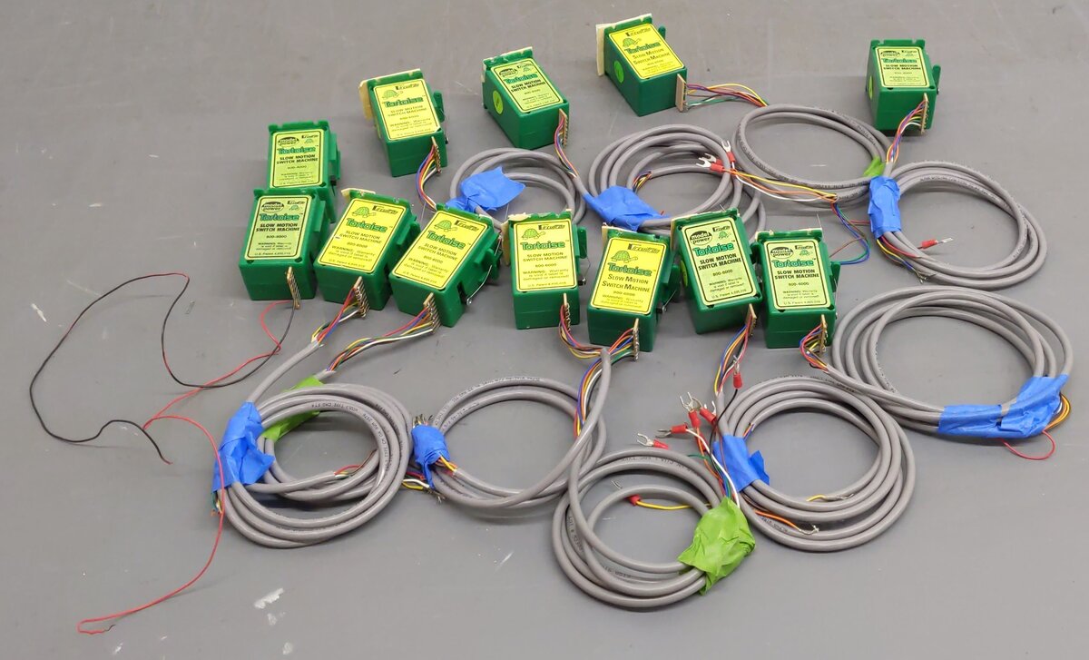 Circuitron 800-6012 Tortoise Slow Motion Switch Machine (Pack of 12) EX