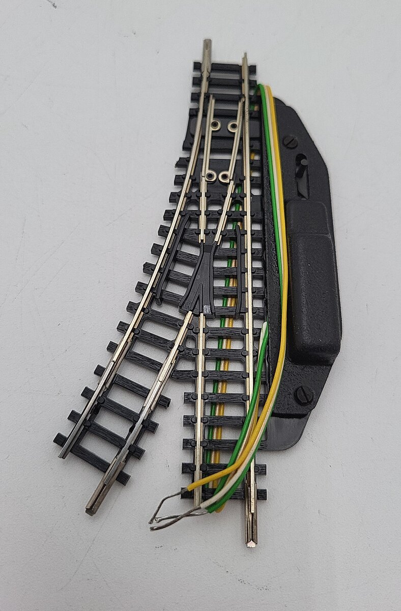 Aurora 4963 N Scale Right Hand Remote Switch LN/Box