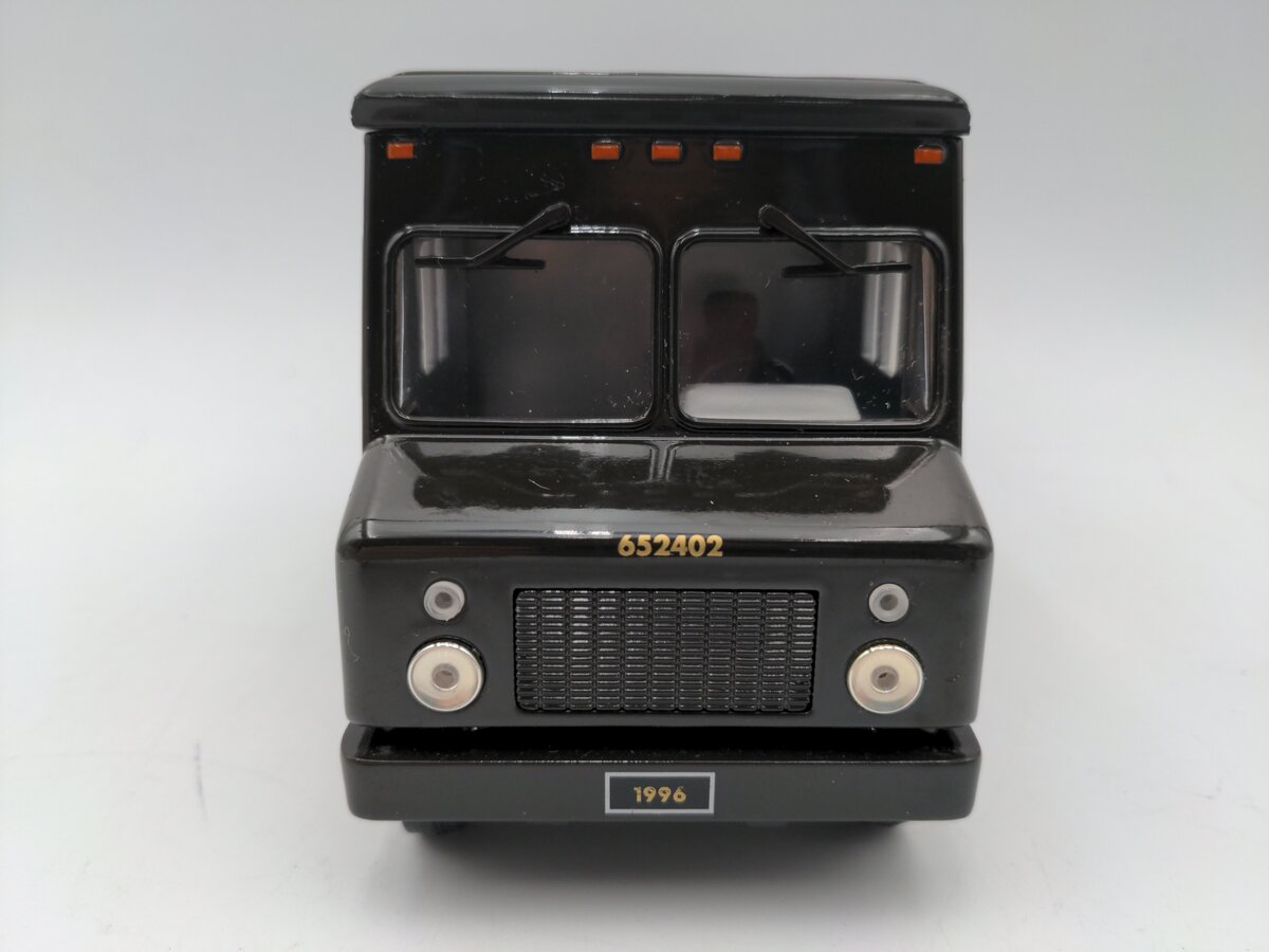 Corporate Express UP445443 1/32 Scale Diecast UPS P70D 1996 Grumman Olson VG/Box