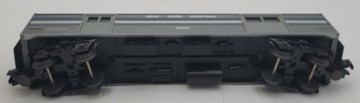 MTH 30-6020 New York Central Streamlined Baggage Car #9152 LN/Box