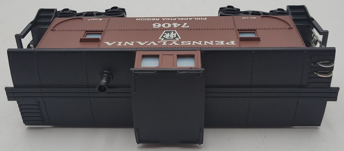 K-Line K7406 O Gauge Pennsylvania Caboose w/Smoke & Lights EX/Box
