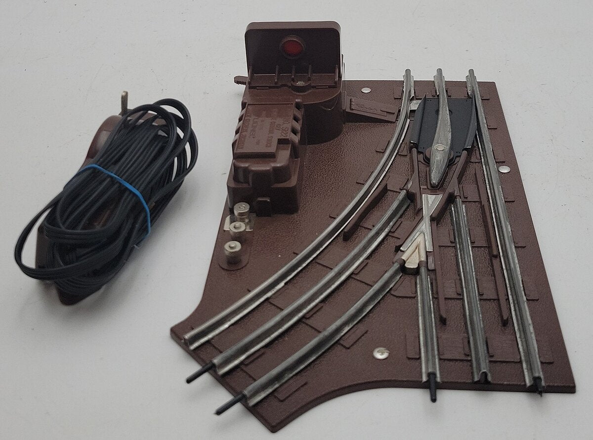 Lionel 6-5122 027 Right Hand Remote Control Switch Turnout EX/Box