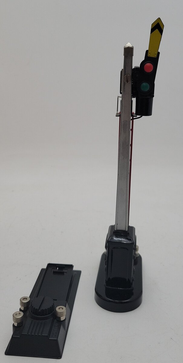 MTH 30-1035 O Operating Semaphore #151 LN/Box
