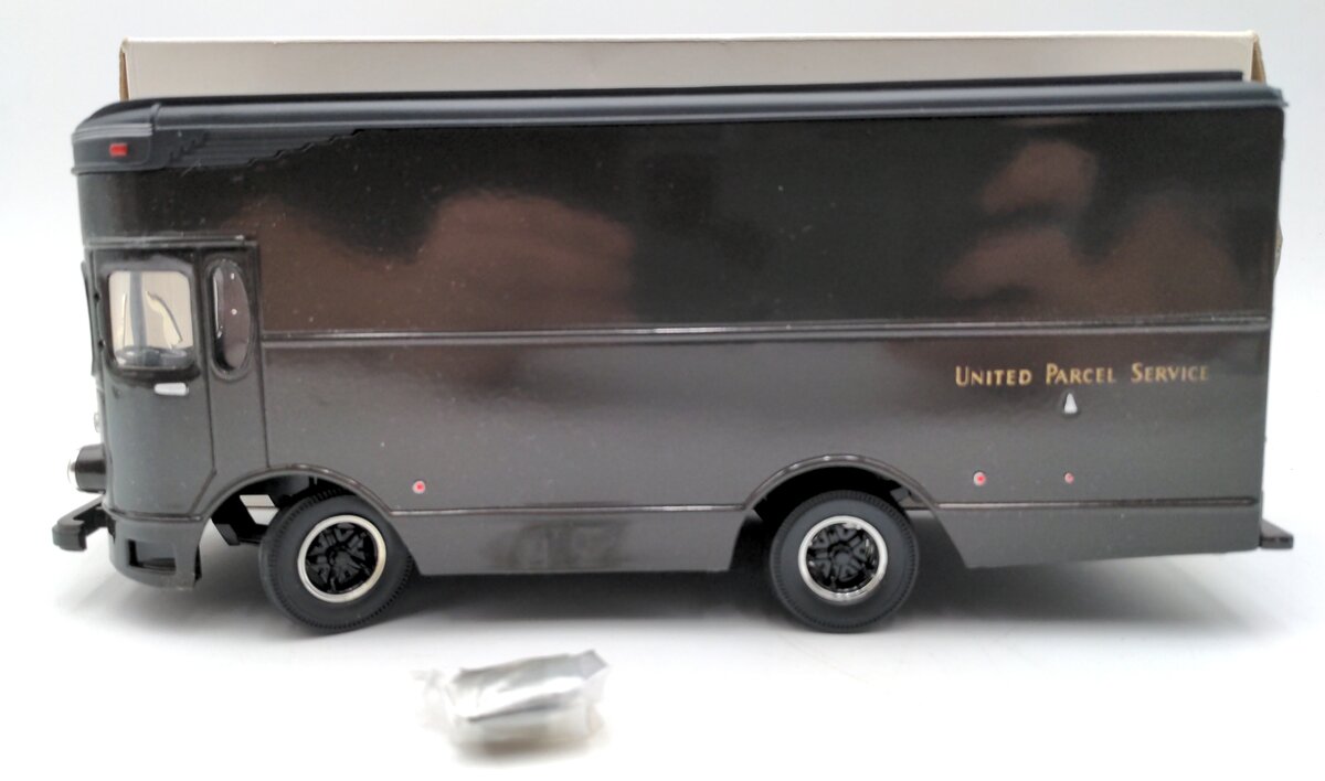 Corporate Express UP1955 1/28 United Parcel Service 1955 Furniture Delivery Van LN/Box