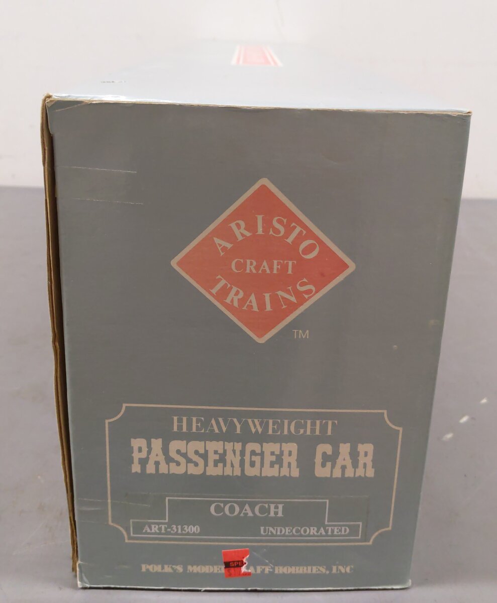 Aristo-Craft 31300 G Undecorated Heaveyweight Pullman Green with Metal Wheels  EX/Box