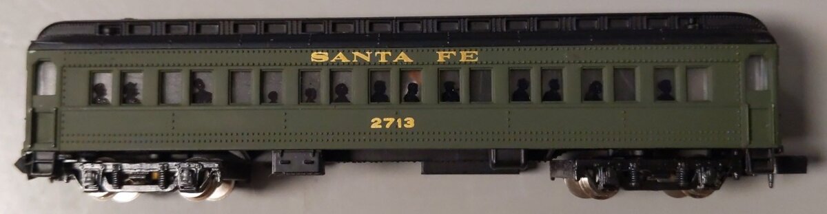 Bachmann 5633 N Scale Santa Fe Passenger Car # 2713 EX/Box