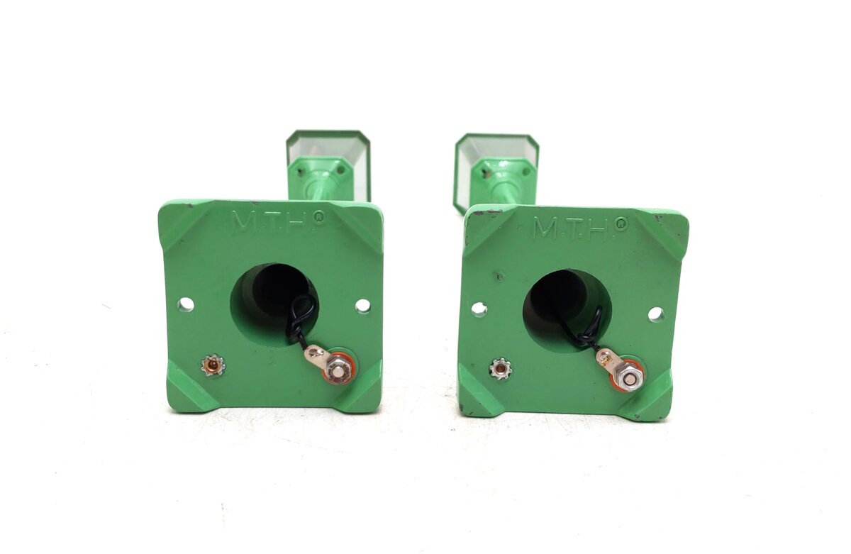 MTH 30-1083 O Light Green #56 Gas Lamp Set (Pack of 2) EX/Box