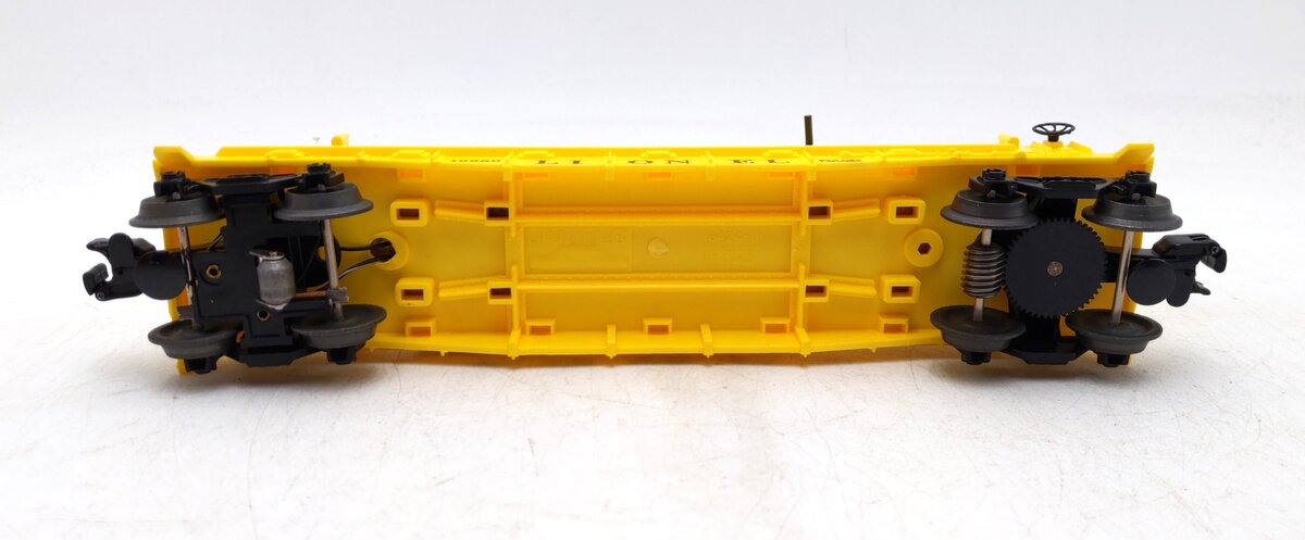 Lionel 6-16660 O Gauge Lionel Operating Fire Car With Ladders (Yellow) LN/Box