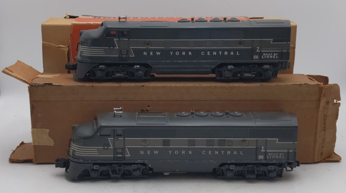 Lionel 2344 Vintage O New York Central F-3 AA Diesel Locomotive Set VG/Box