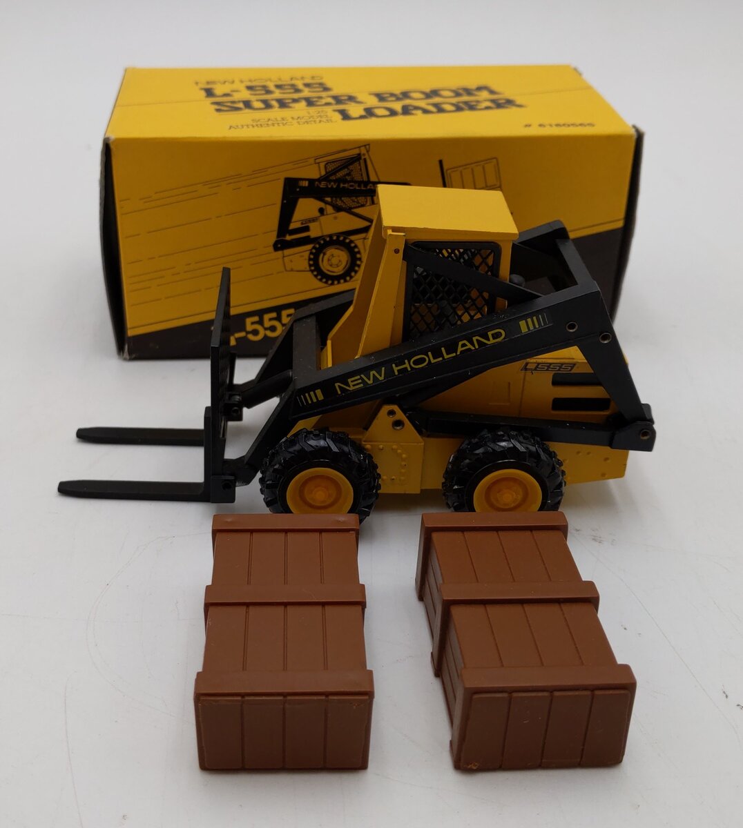 NZG Modelle 1:25 Scale Diecast New Holland L-555 Super Boom Loader LN/Box