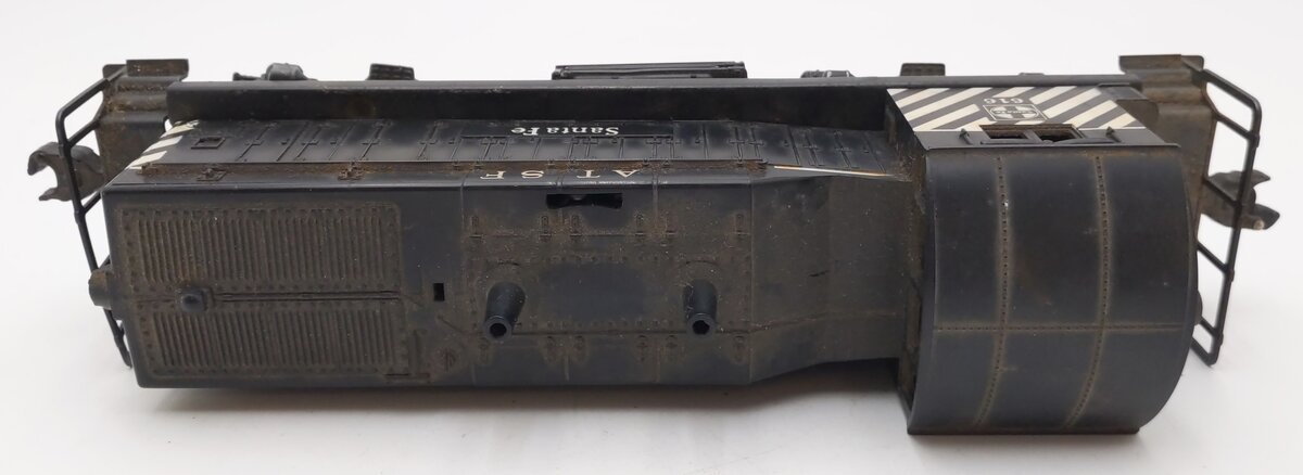 Lionel 616 Vintage O AT&SF NW-2 Powered Diesel Locomotive VG