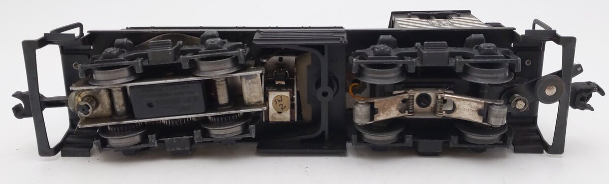 Lionel 616 Vintage O AT&SF NW-2 Powered Diesel Locomotive VG