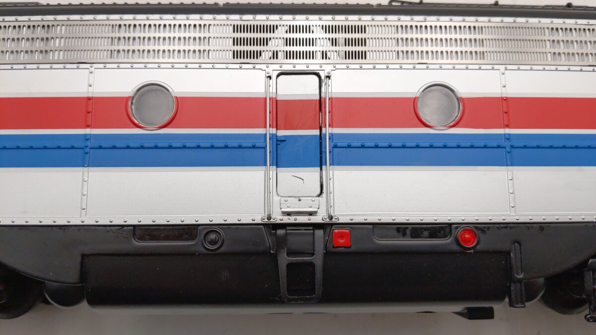 MTH 20-20850-1 Amtrak E-8 A Unit Diesel Engine w/ ProtoSound 3.0 #414 EX/Box