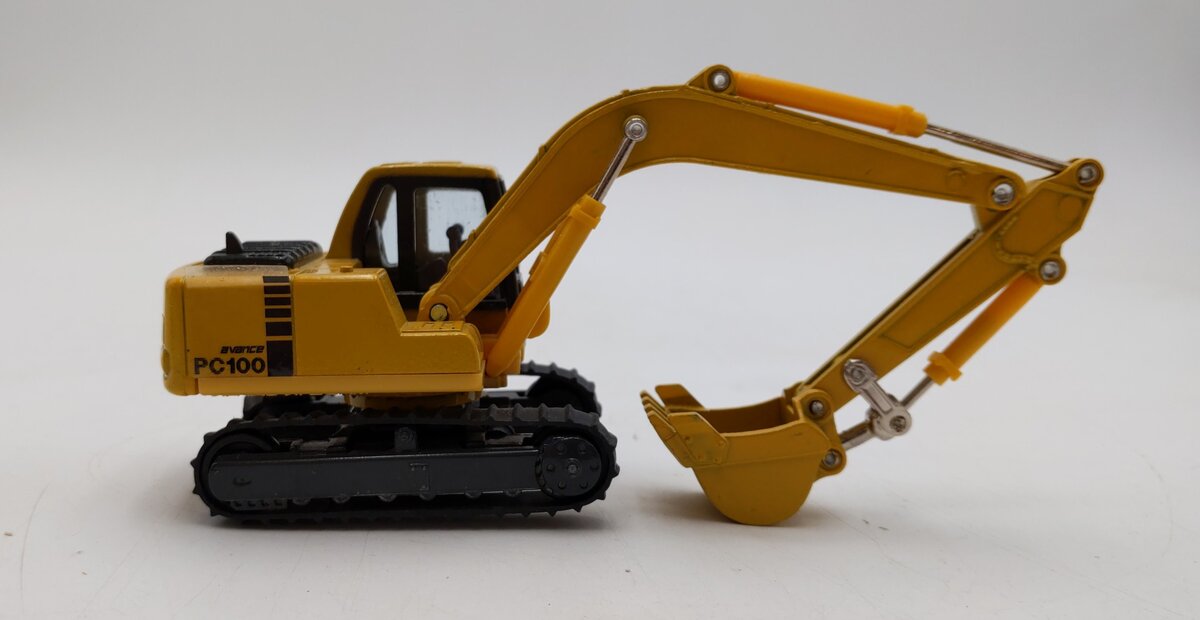 Komatsu 1:50 Scale Diecast Avance PC100 Shovel EX/Box