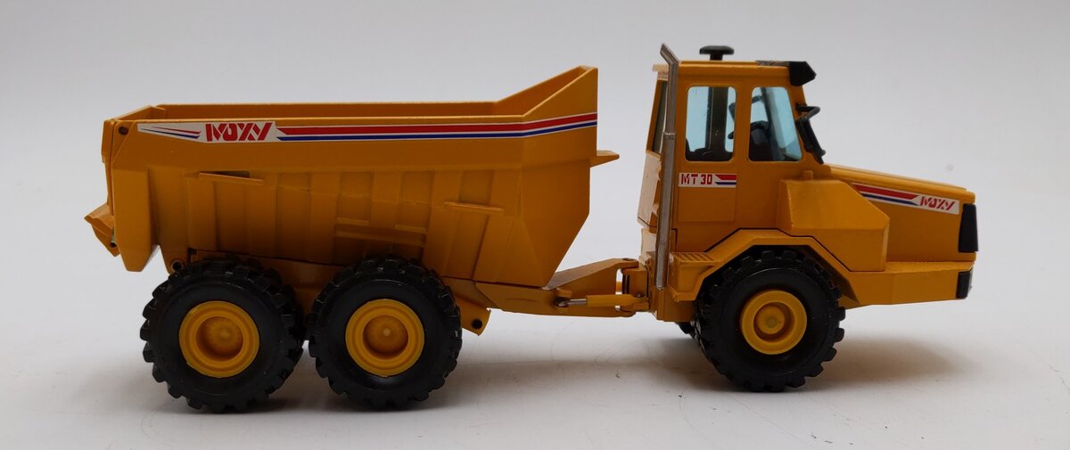 NZG 406/2 Modelle 1:50 Scale Diecast No.4062 Moxy MT  30 Dumper EX/Box