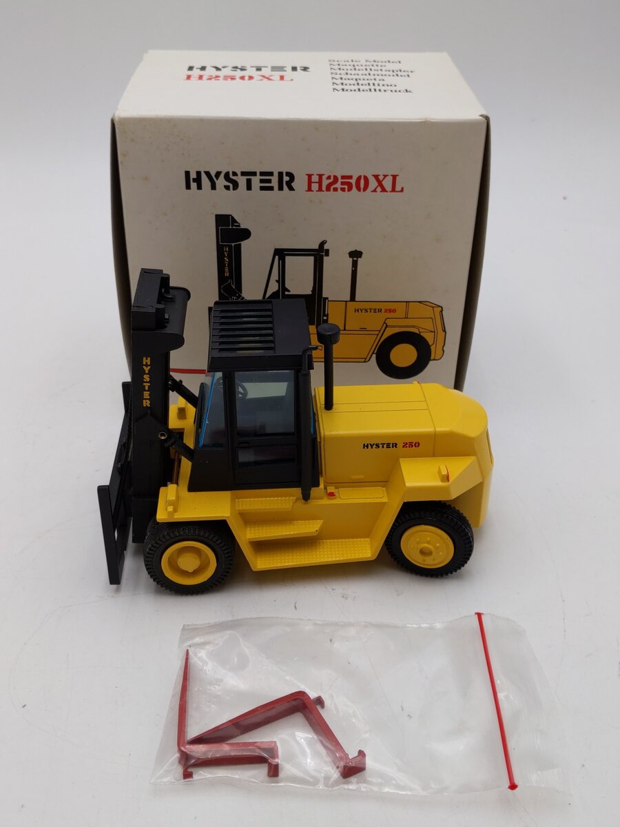 NZG 362 Modelle 1:30 Scale Diecast Hyster Metal Truck H250XL EX/Box