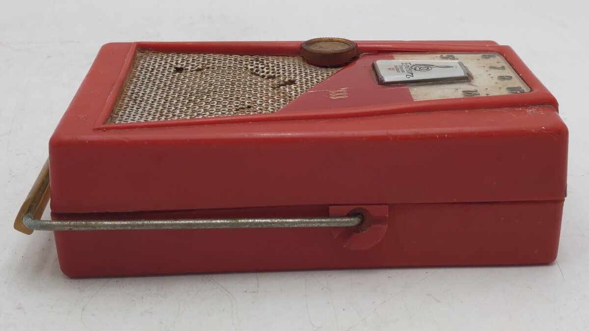 Emerson 888 