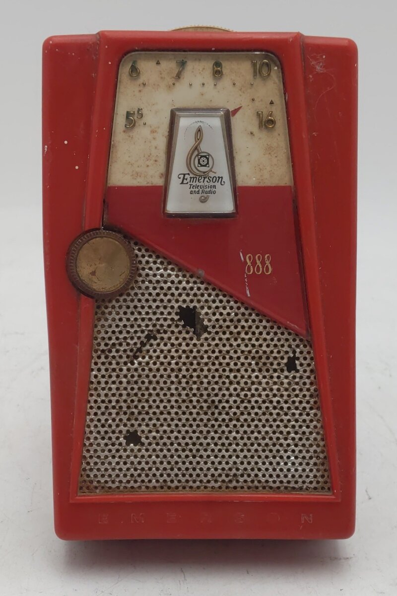 Emerson 888 "Explorer" Nevabreak Pocket Radio