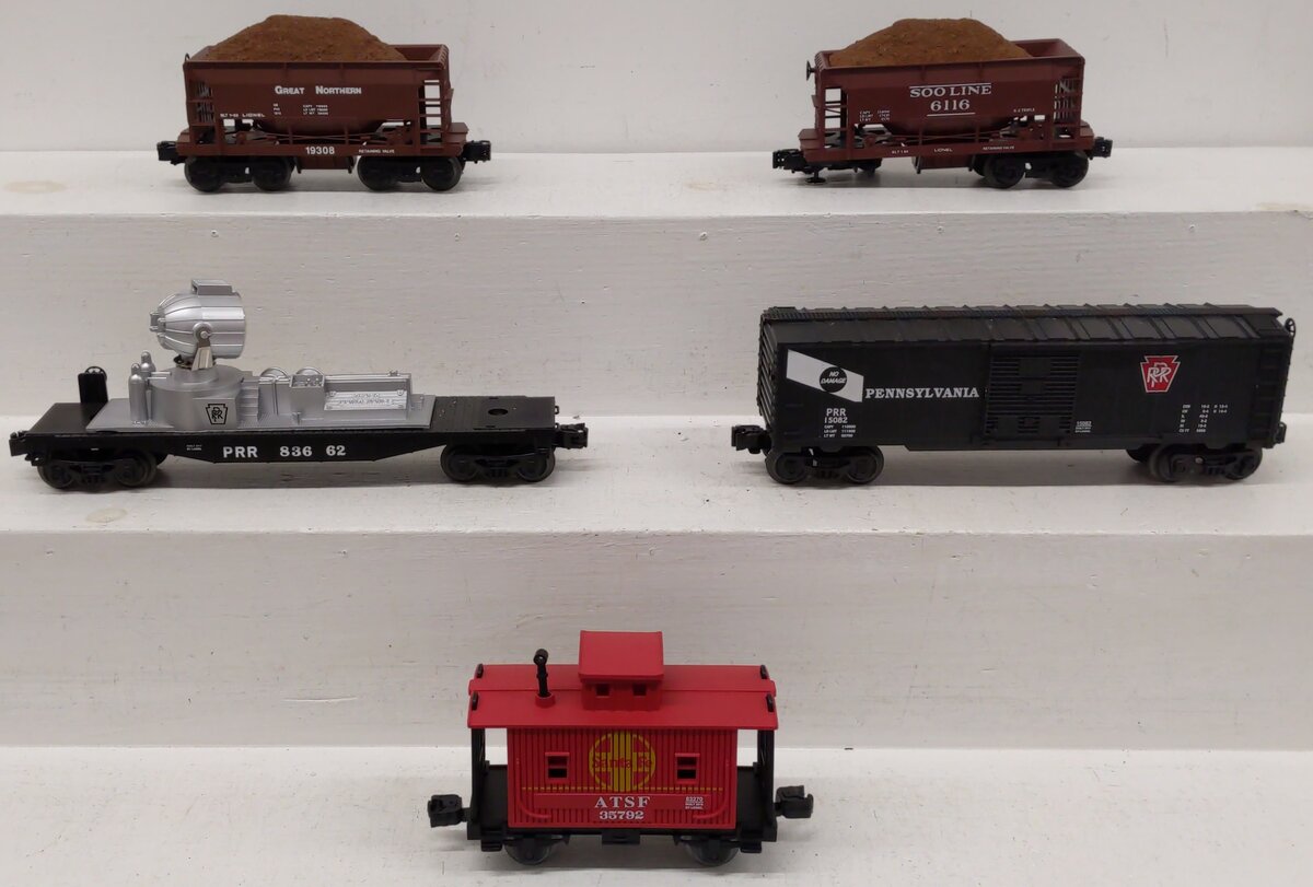Lionel O Gauge Assorted Freight Cars; 6116, 19308, 35792, 15082, 83662, [5] EX