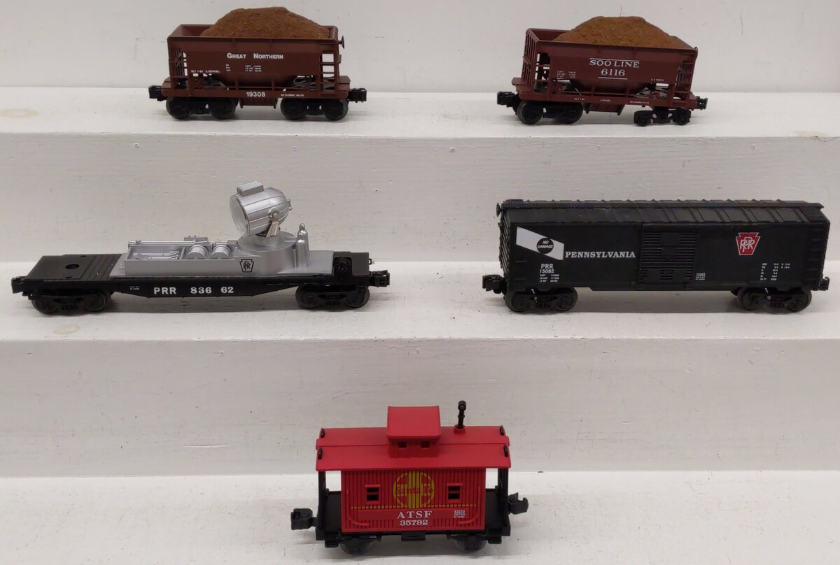 Lionel O Gauge Assorted Freight Cars; 6116, 19308, 35792, 15082, 83662, [5] EX