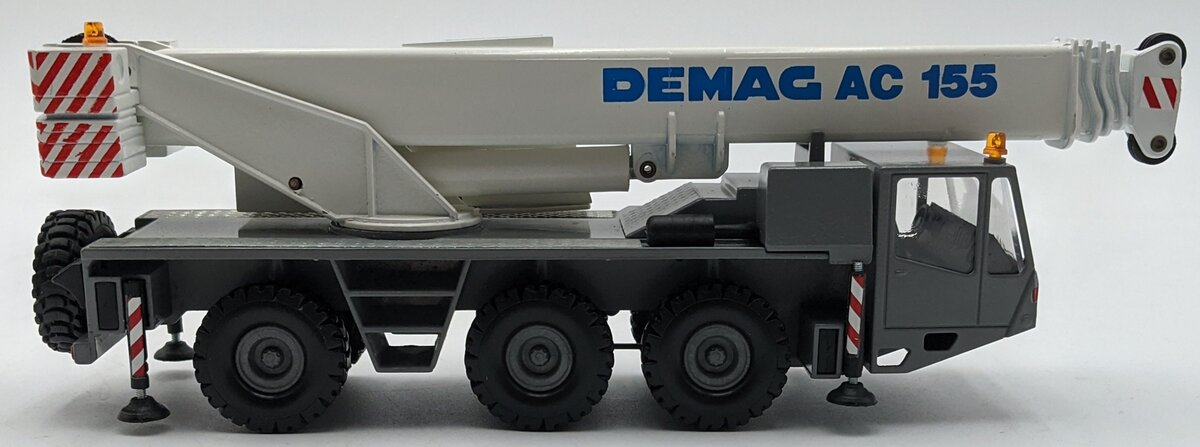 Conrad 2086 1:50 Scale Diecast Demag AC 155 Telesopic Crane NIB