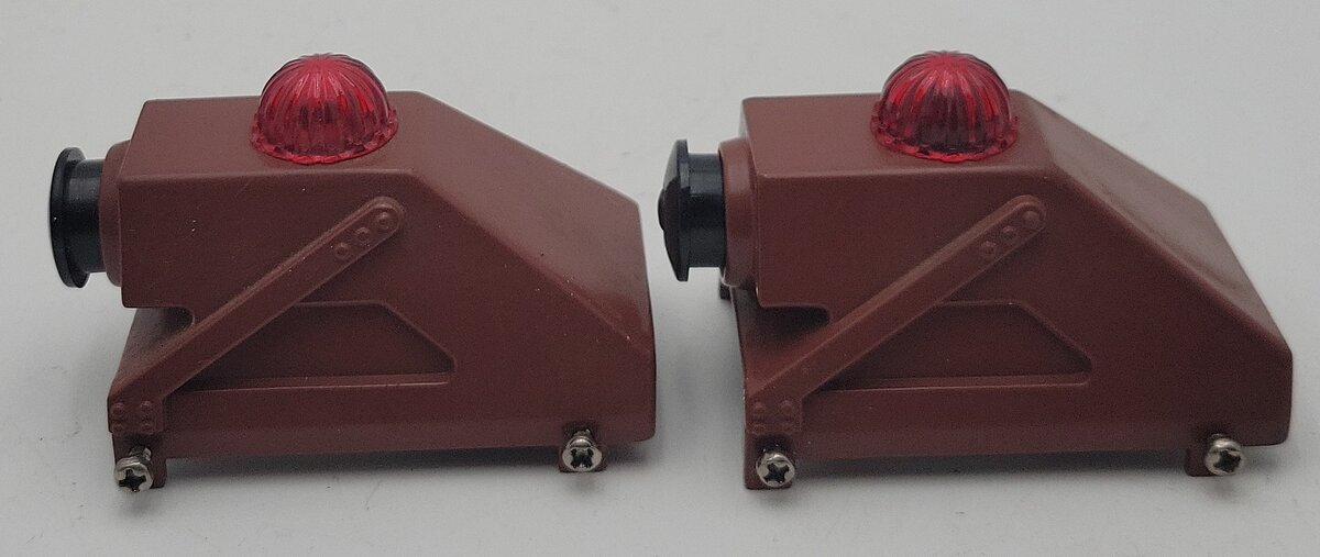 Lionel 6-2283 O/O27 Gauge Diecast Illuminated Bumpers (Set of 2) EX/Box