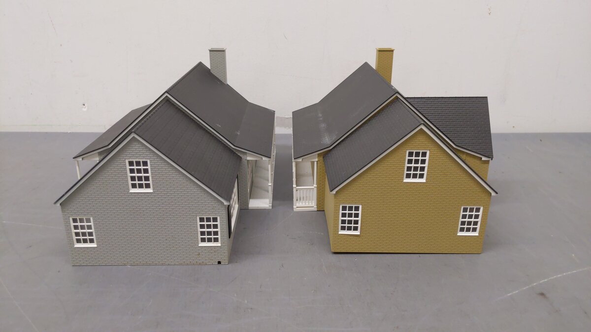 Lionel 6-34113 & 6-34111 O Gauge Assorted Lighted Houses [2] EX