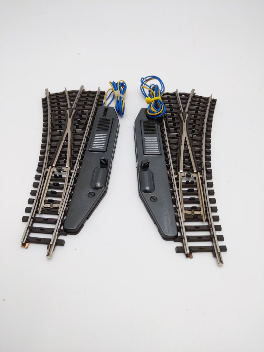 Marklin 2261 HO K Track Left & Right Hand Electric Turnout Switch Pair EX/Box