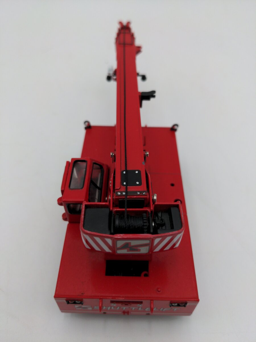 Sword Models SW2017-R 1:50 Scale Diecast Red Shuttlelift 5540F Crane