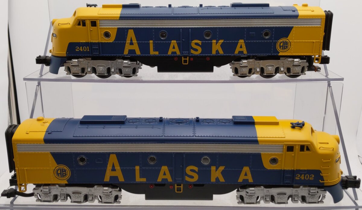 MTH 30-20393-1 O Gauge Alaska E-8 AA Diesel Engine Set w/ PRS 3.0 #2401, #2402 EX/Box