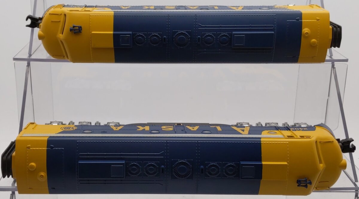 MTH 30-20393-1 O Gauge Alaska E-8 AA Diesel Engine Set w/ PRS 3.0 #2401, #2402 EX/Box