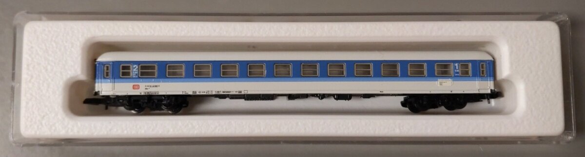 Marklin 8743 Z DB 1st Class Express Train Passenger Car LN