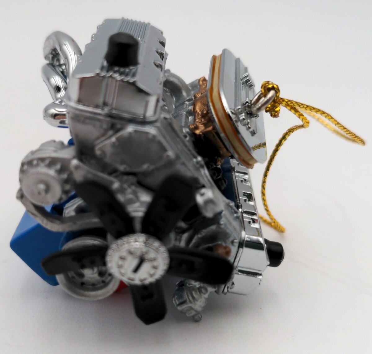 Ford 427 Engine Christmas Ornament LN