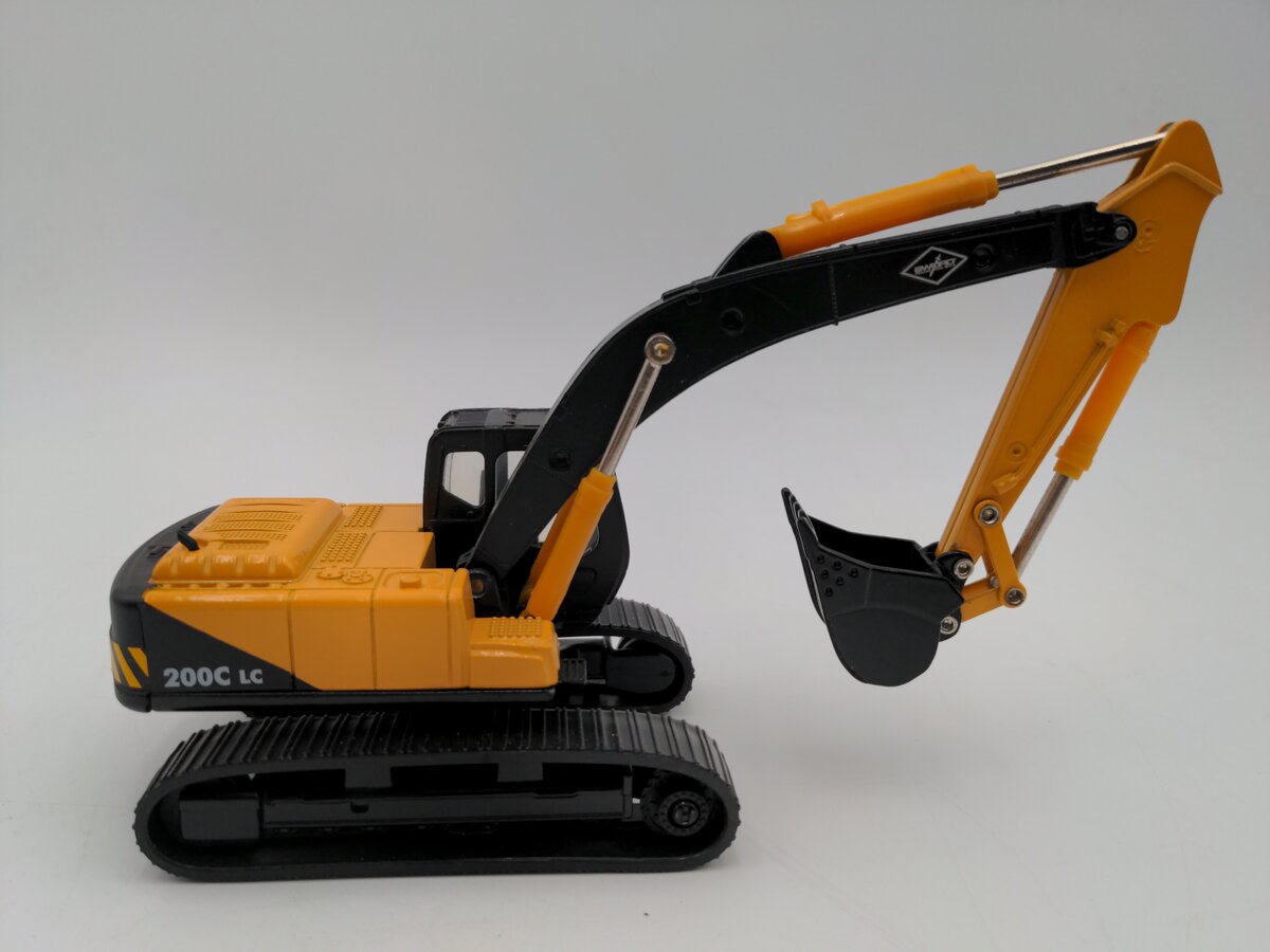 Ertl 1:50 Sword John Deere Diecast 200C LC Excavator EX