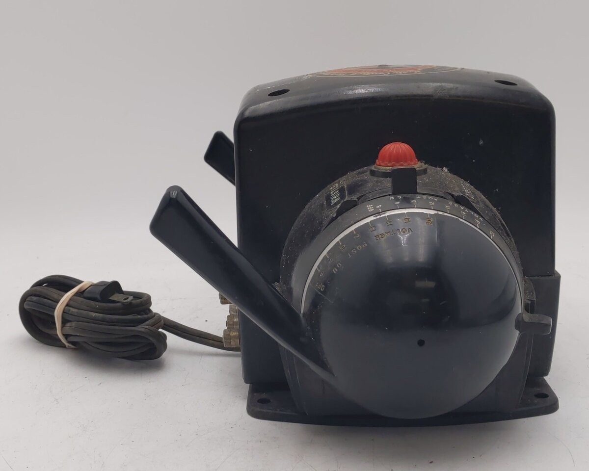 Lionel ZW Vintage O Gauge Trainmaster 275 Watt Transformer with Whistle EX