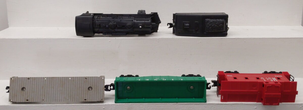 Lionel 19439 Vintage O Steam Freight Set w/ Headlight VG/Box