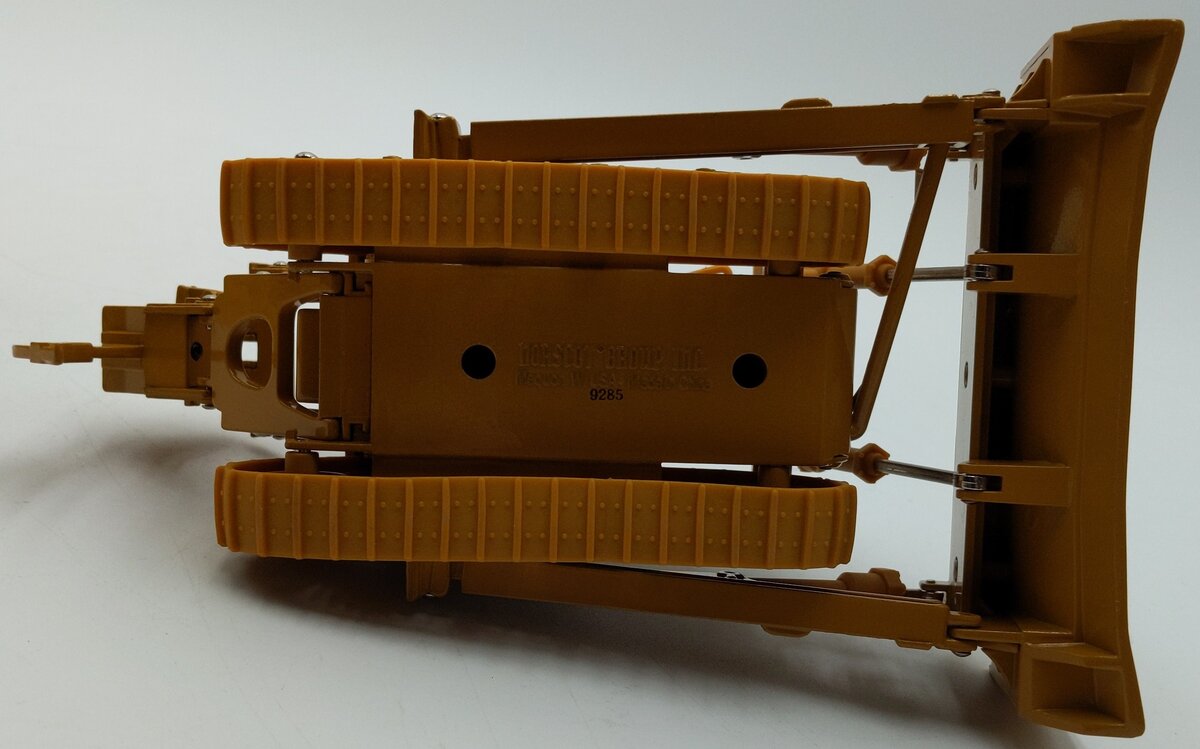 Norscot 55025 1:50 Diecast Caterpillar D11-R Track-Type Construction Bulldozer NIB