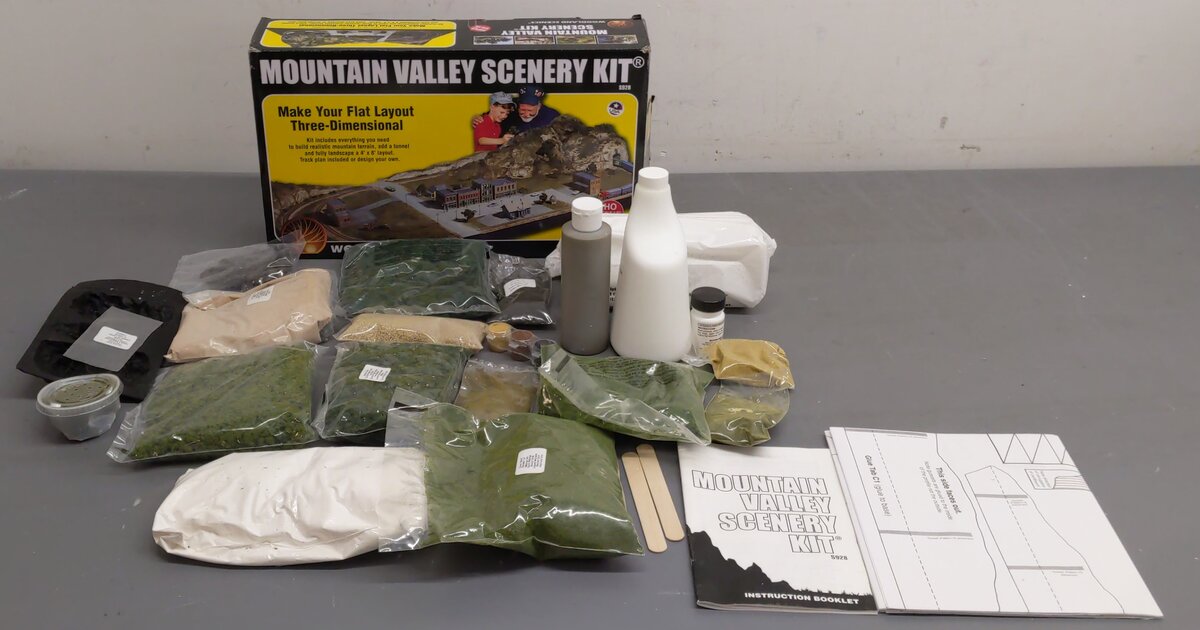 Woodland Scenics S928 HO Scale Mountain Valley Scenery Kit VG/Box