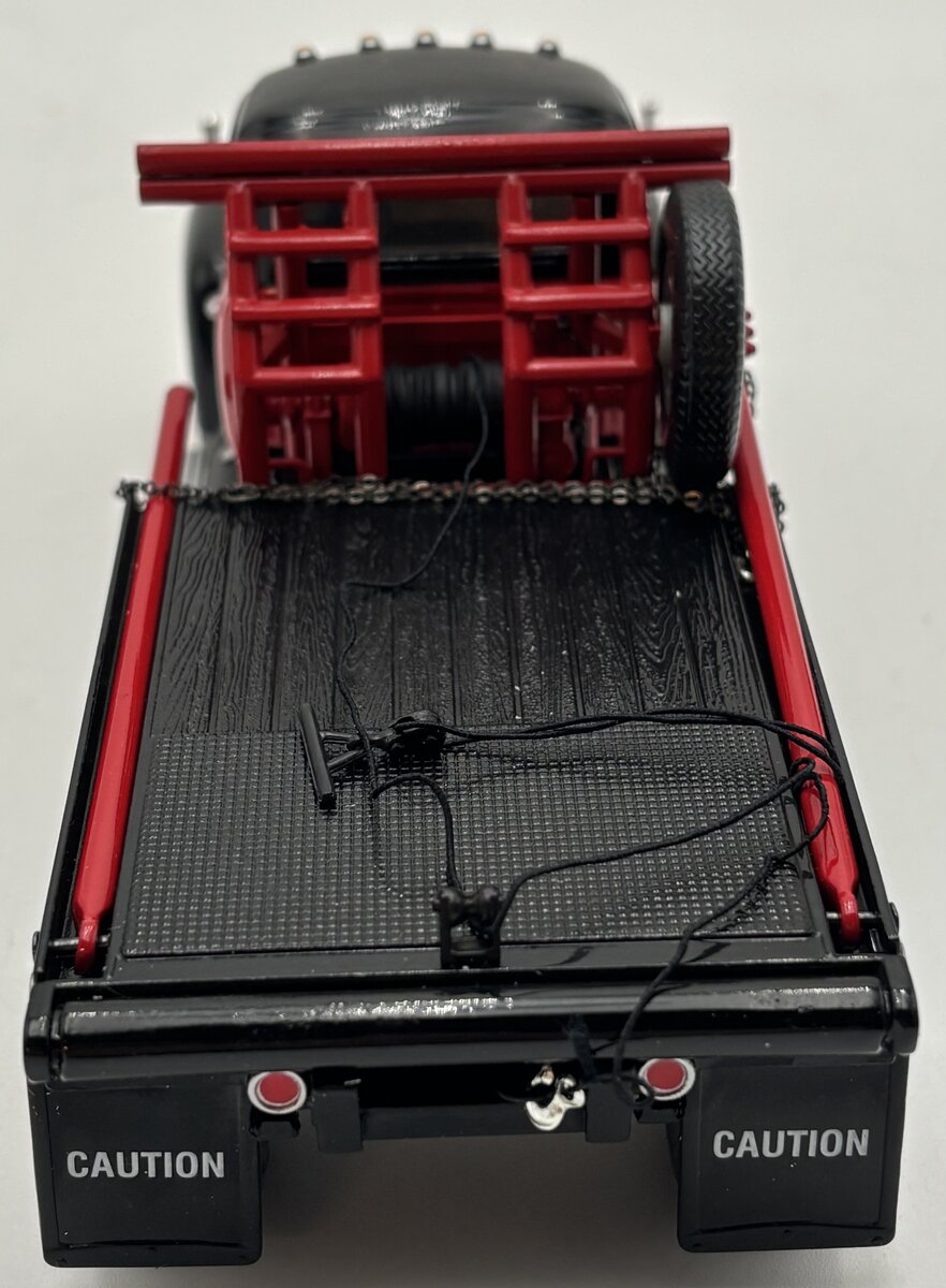First Gear 19-2015 1:34 Scale 57 International R-200 Texaco Gin Pole/Winch Truck EX/Box
