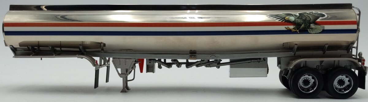 Franklin Mint B11WT96 1:32 Diecast Peterbilt Tanker Trailer NEW