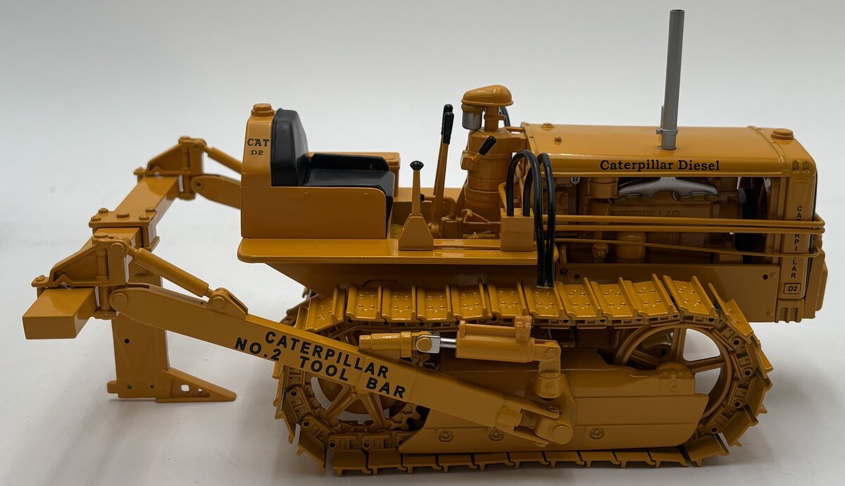 Spec Cast 780 1:16 Caterpillar D2 Track-Type Crawler With Tool Bar Ripper EX/Box