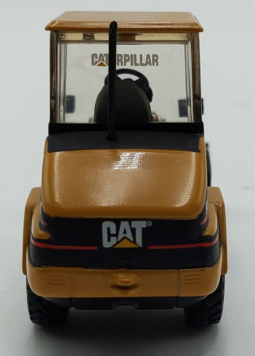 Norscot 55002 1:50 Diecast CAT 906 Compact Wheel Loader NIB