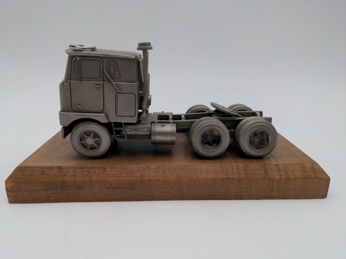 Mack F785ST Highway Tractor With Proven Bulldog Ruggedness Pewter