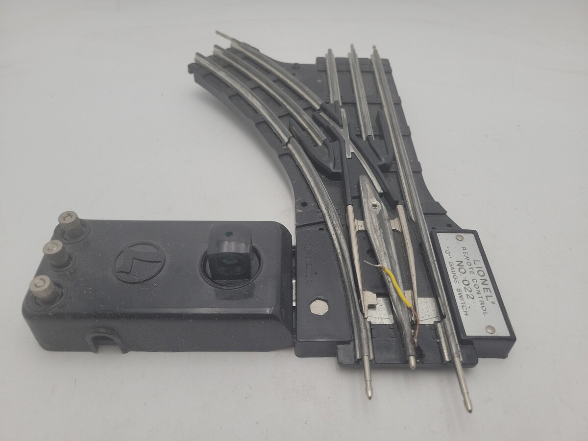 Lionel 6-14062 31" Remote-Control Left Hand Switch Turnout VG/Box